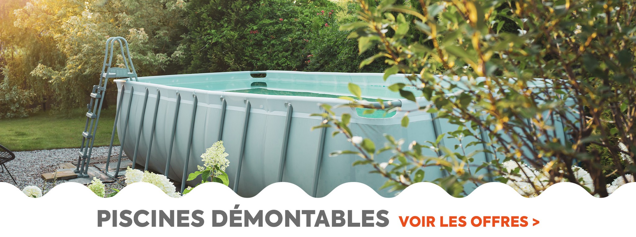 Découvrez notre gamme de piscines amovibles au meilleur prix pour des heures de plaisir dans votre jardin cet été.