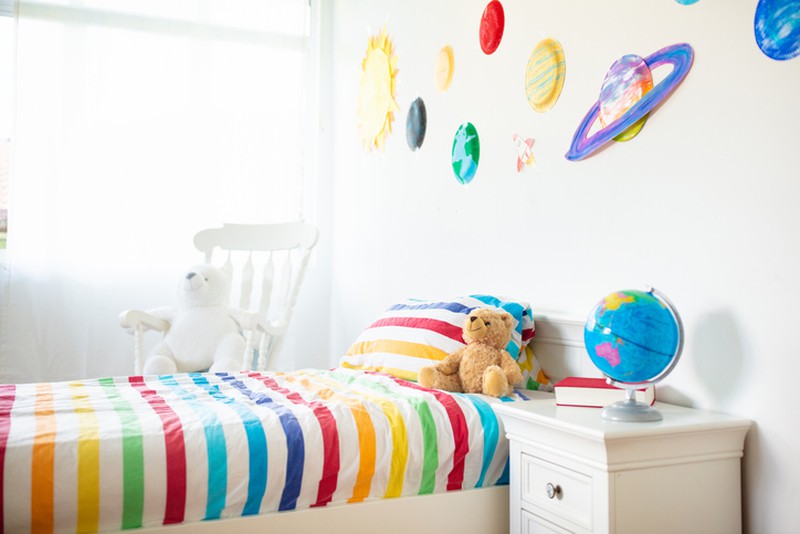 Erfrischen Sie Ihre Räume mit Farbe und Aufklebern