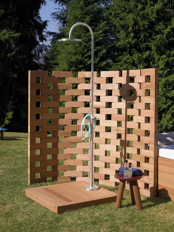 How to make an outdoor shower