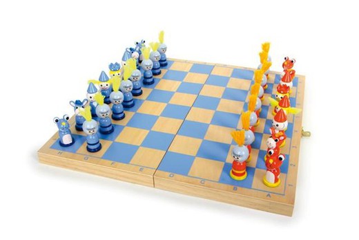 Chevalier Small Foot Chess 6084