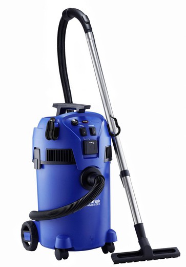 NILFISK Multi II 30T vacuum cleaner