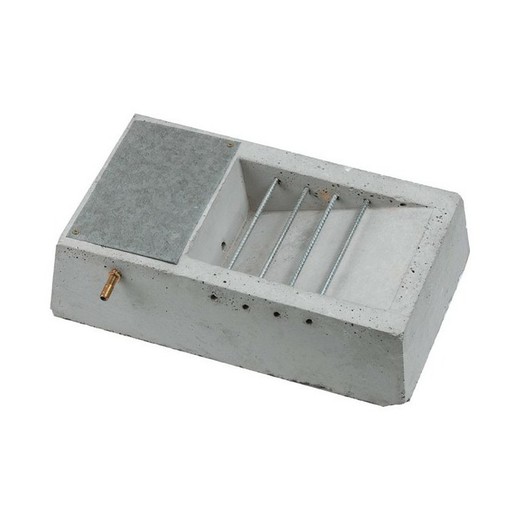 Field trough for gray concrete partridges