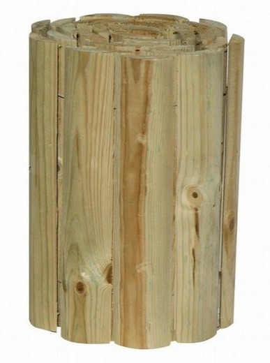 Drewniana deska o długości 2,5 m i średnicy 7 cm