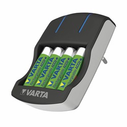 Energizer Chargeur de piles universel pour format AA - AAA - C - D - 9V -  Chargeurs de Pilesfavorable à acheter dans notre magasin