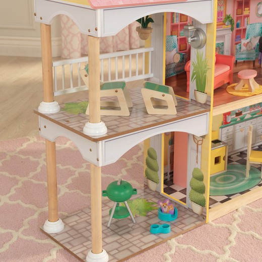 lola doll house