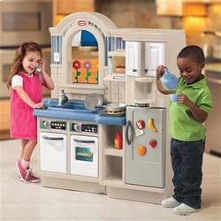 Indoor and outdoor barbecue kitchen. Little Tikes 450B