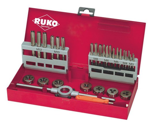 31 Piece Threading Tool Set