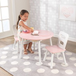 Rundt bord + 2 hvide og lyserøde stole