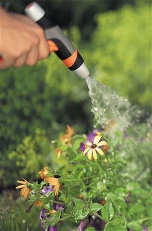 Pack Hose Classic 20M 15mm + Support + Gardena kunstvandingspistol